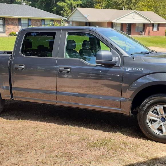 Meet your Posher, Doris - Picture 1 of 1